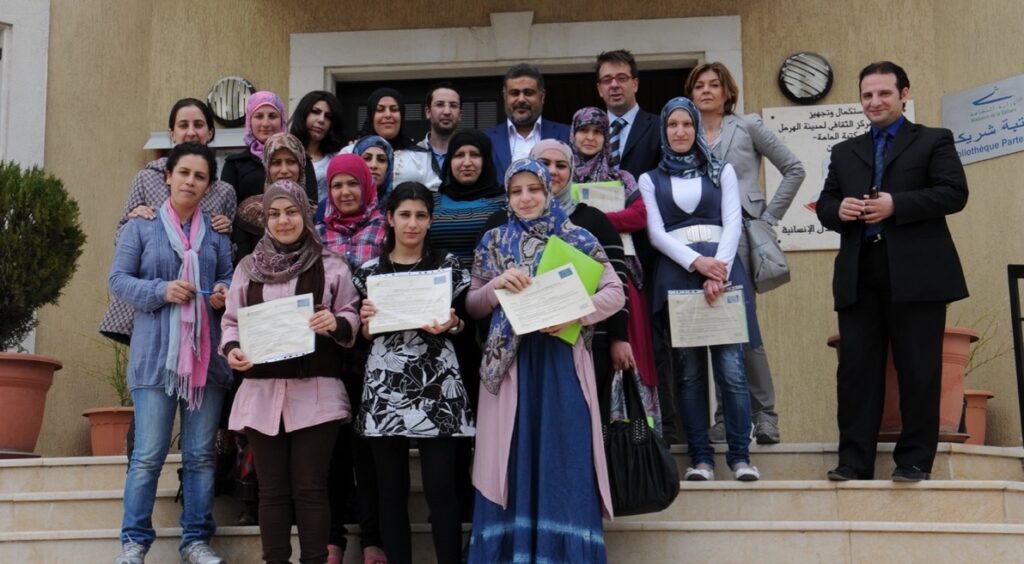 distribution of certificates to administrators after achieving the training workshop